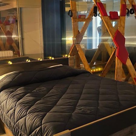 T2 Chambre Miroir Jardin Et Parking Prive Марсель Екстер'єр фото